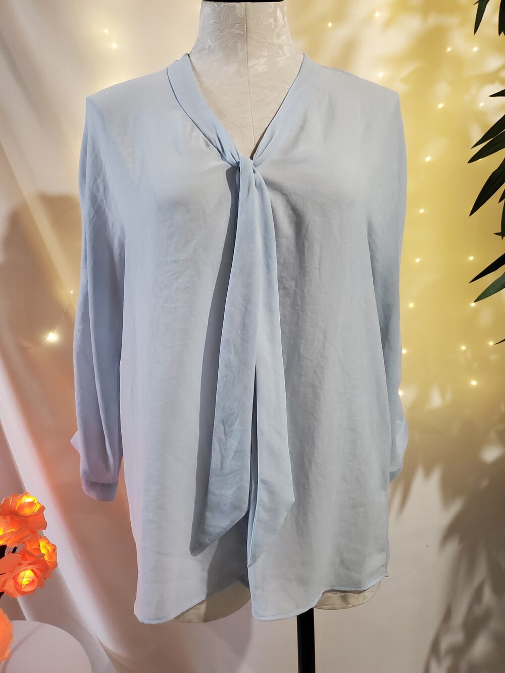 Zara Women's M Tie Neck Button Up V-Neck 3/4 Sleeve Lightweight Blue Blouse Top